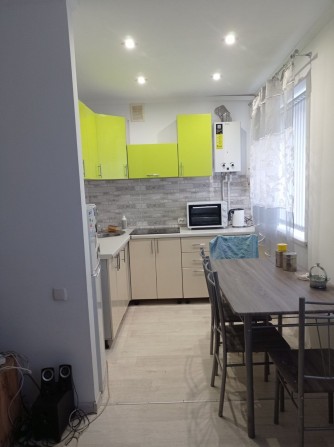 Продаж квартири з ремонтом та технікою - фото 1