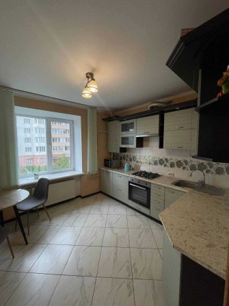 Продаж 2 к квартири Виставка - фото 1