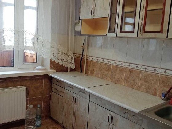 Затишна 1-кімнатна на Озерній — світла, тепла і готова до життя! Лесные Гриновцы