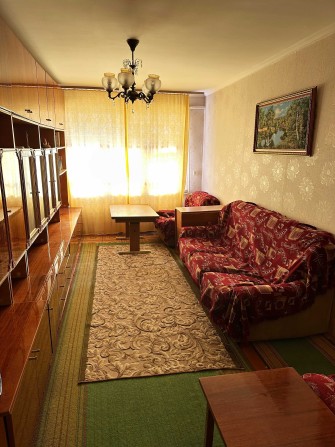 Продам двокімнатну квартиру в центрі смт. Білогір’я - фото 1