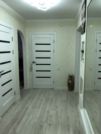 Продам двух кімнату квартиру в центрі міста - фото 1