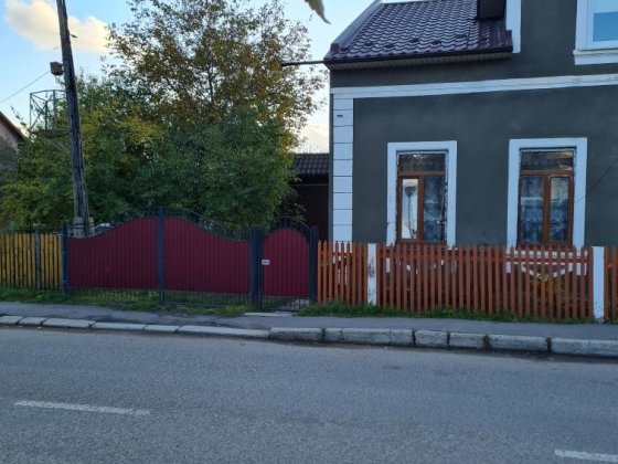 Двох кімнатна квартира в центрі міста. Сторожинец