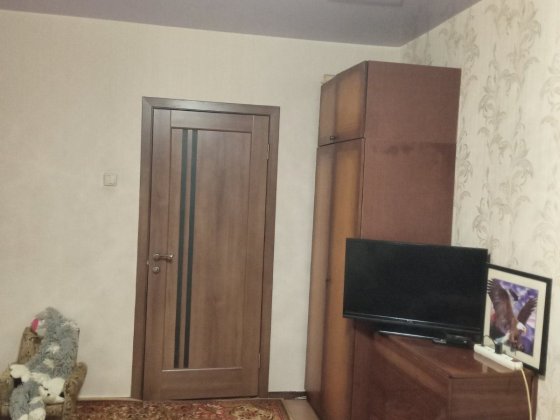 Продам 4-х кімнатну квартиру на Бабурці Новослобідка