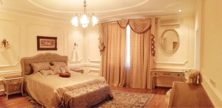 Продаж 4-к квартири вул. Старонаводницька 13 - фото 1