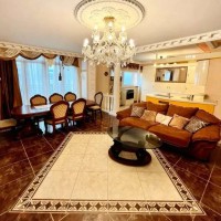 Продаж 5-к квартири Макіївський пров. 2 Київ