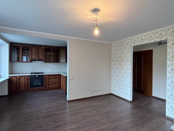 Продам 3к ул. титова Центр Города Луганск