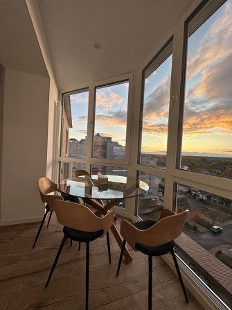 Продам сучасну 2 кімнатну ЖК Набережний - фото 1