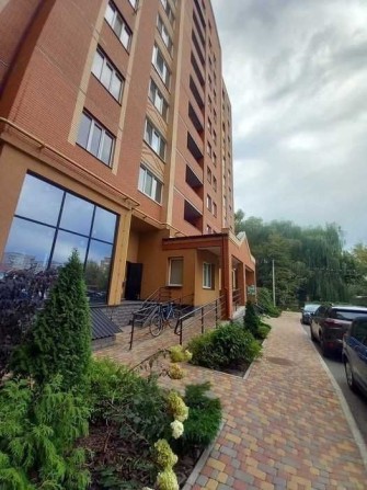 Продається 1 кім квартира в центрі Борисполя - фото 1