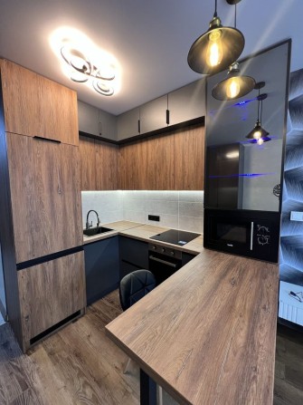 Продаю 1-кімнатну з ремонтом, повністю укомплектовану в ЖК Манхетен - фото 1