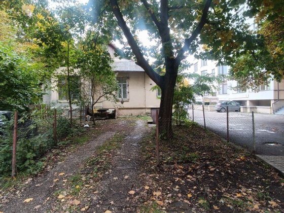 Продається 2х км в парку ім.Т.Шевченка Івано-Франківськ