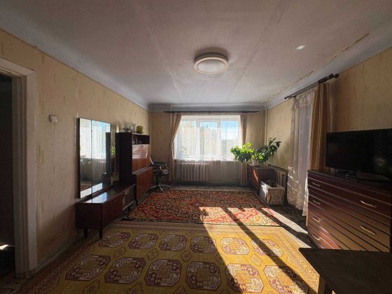 Продаж трьохкімнатної квартири, Набережна,10 Івано-Франківськ