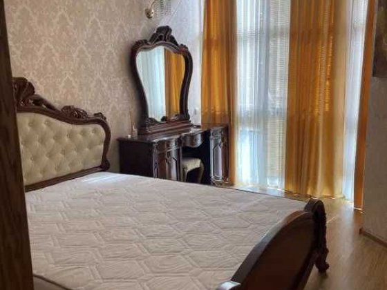 Продаж двокімнатної квартири + Кухня-студія в новобудові (Центр міста) Белая Церковь