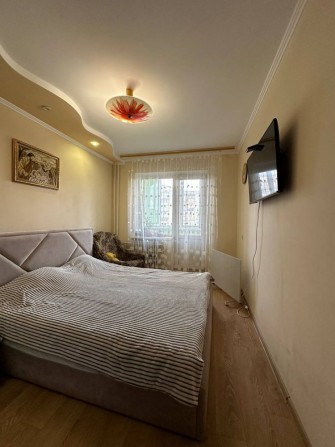 Продаю 3-кімнатну квартиру на Каскаді (біля Арсену, Епіцентру, Велесу) - фото 1