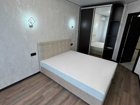 Хозяин!!! Продам однокомнатную квартиру ЖК Атлант  буд Металлургов 35 Бровары