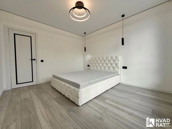 Простора 1км квартира з ремонтом Ивано-Франковск