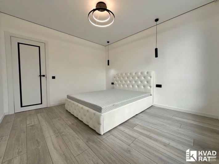 Простора 1км квартира з ремонтом - фото 1