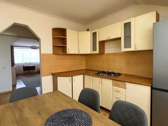 Продається 3к.квартира з меблями та технікою, по в.Вовчинецька Івано-Франківськ