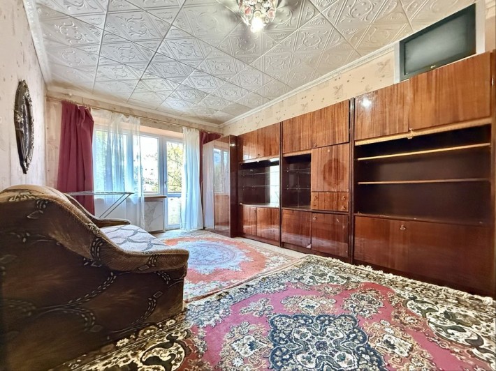 3 кімнатна квартира в центрі вул. Бандери всього 400м до Стометрівки! - фото 1