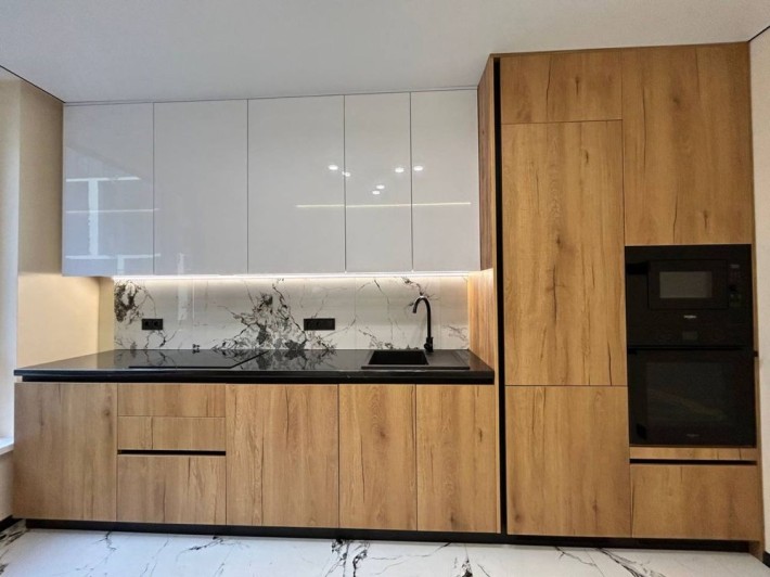 Терміново !Однокімнатна квартира з ремонтом ! - фото 1