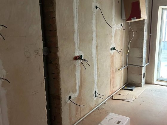 Продам 1к квартиру з частковим ремонтом! Класний тихий район! Буча