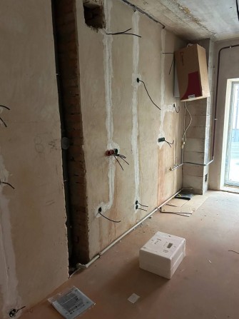 Продам 1к квартиру з частковим ремонтом! Класний тихий район! - фото 1