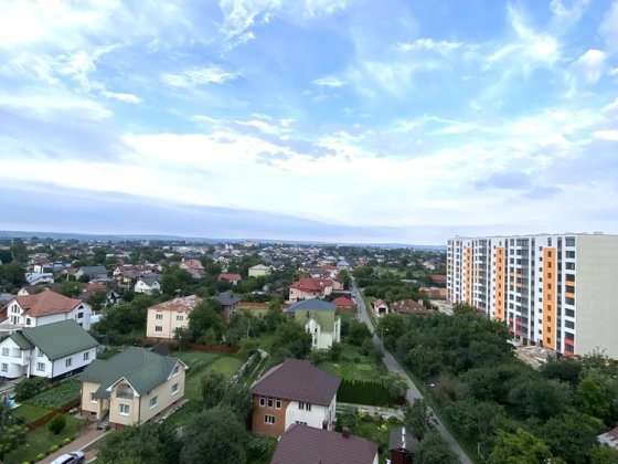 3 кім квартира видова, комора в подарунок