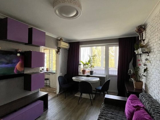 Продам 3-х кімнатну квартиру з автономним опаленням (ВЛАСНИК) Белая Церковь