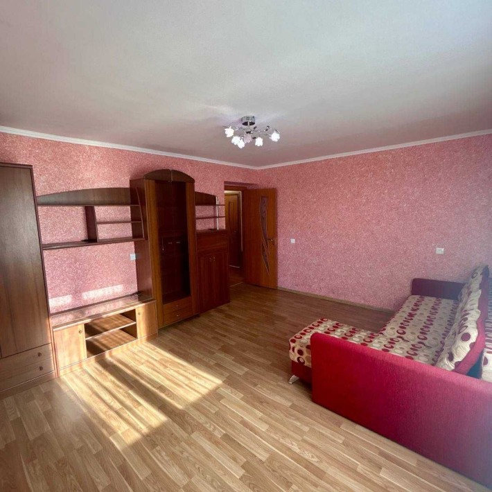 Продаж 2-кім цегляний будинок І/о. поруч з парком. можна під постанови - фото 1