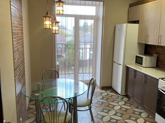 Двокімнатна квартира з ремонтом біля парку Буча