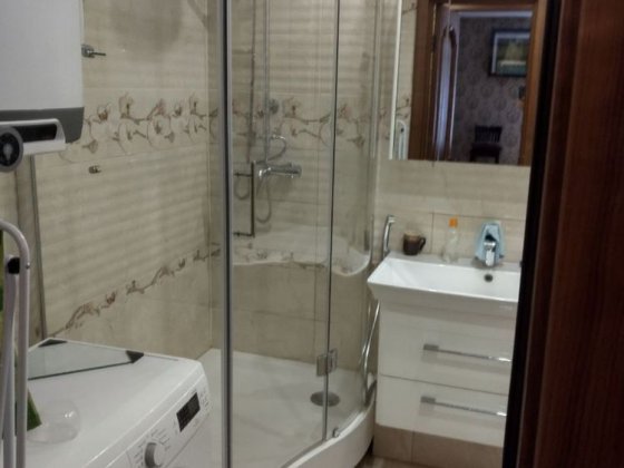 Продається 1-на квартира з добротним ремонтом біля Терміналу! Бровары