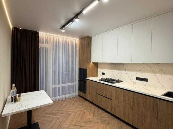Однокімнатна квартира з дизайнерським ремонтом у ЖК Family Plaza Івано-Франківськ