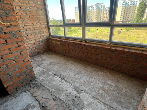 1к квартира з великою кухнею студією, газове опалення. Мінімальне оф. Буча