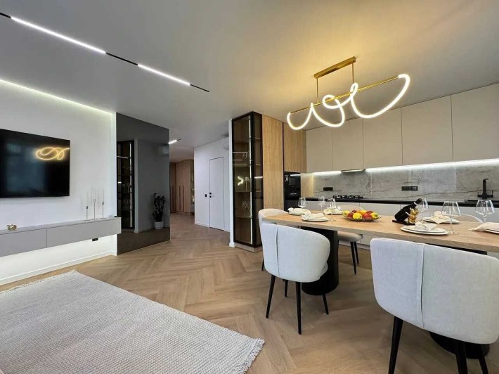 Комфортна трикімнатна в ЖК "Family Plaza" - фото 1