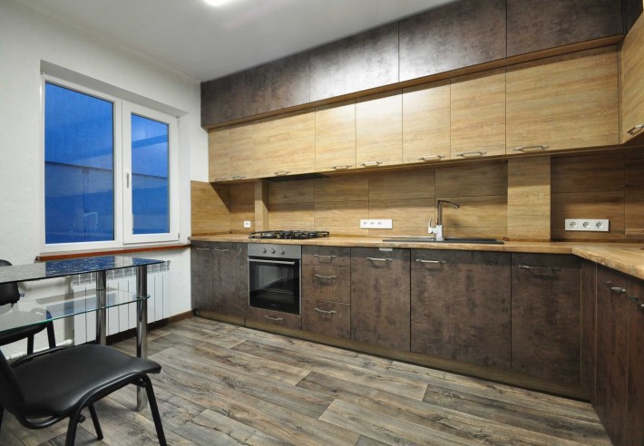 Видова 3-кімнатна квартира з новим ремонтом вул. Шевченка - фото 1