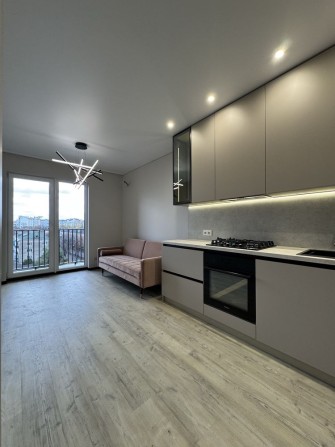 Квартира з ремонтом, меблями , в самісінькому центрі Івано-Франківська - фото 1