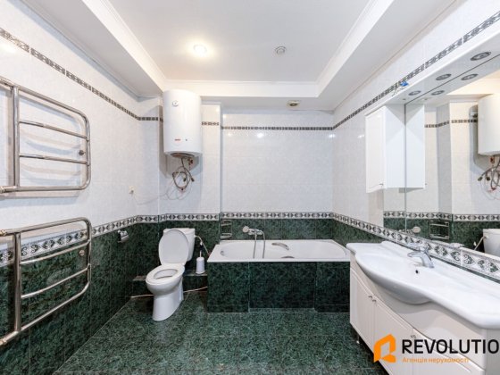 Без %; Грушевського 15; 2-кім; Цегла; Газ; м. Лісова 15 хв їзди; Парк Бровари