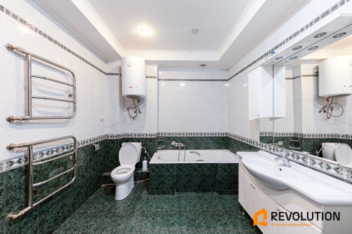 Без %; Грушевського 15; 2-кім; Цегла; Газ; м. Лісова 15 хв їзди; Парк - фото 1