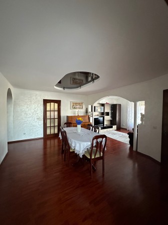 Продаж 3 кімнатної квартири з меблями і всією технікою - фото 1