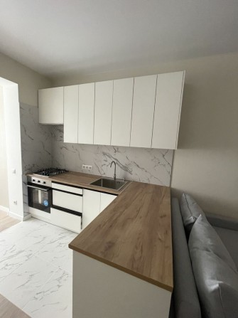 Простора євро 2к квартира.Ремонт+меблі!Буча!Газ!Без комісії!Мін.Оф! - фото 1