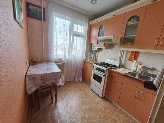 Продаю 4-кімнатну квартиру на Піонерській Белая Церковь