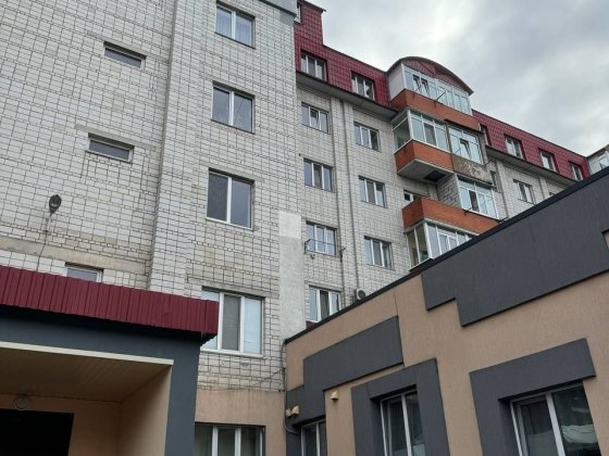 Продам однокімнатну квартиру збільшеного планування (ДНС) Біла Церква