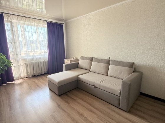 Продам трикімнатну квартиру з 2% оформленням