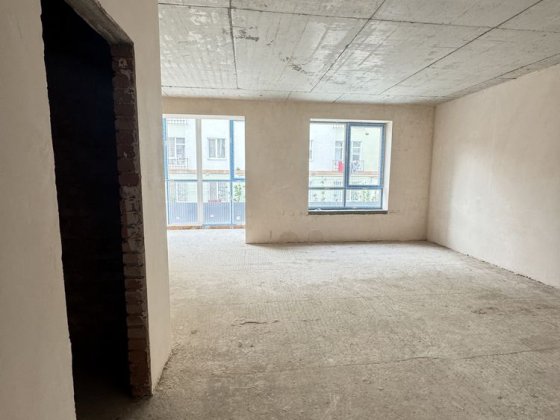 Шикарна квартира біля озера Буча