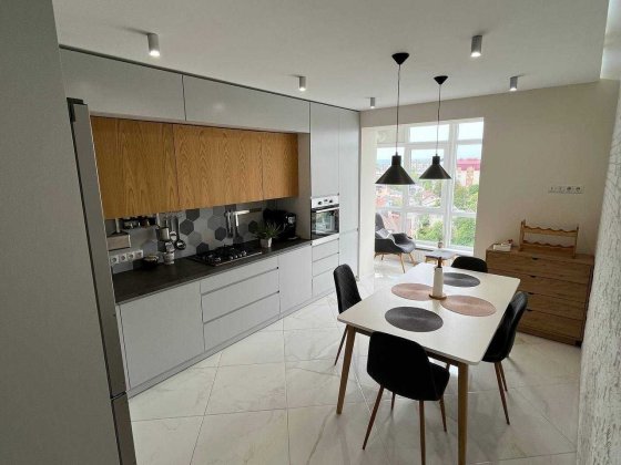 продаж 2-кім якісний стильний ремонт. Центр. Видова. Ивано-Франковск