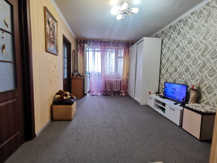 Продається 3-х кімнатна квартира - фото 1