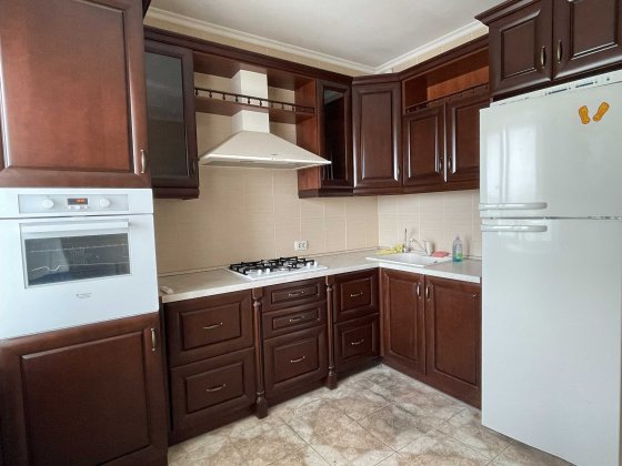 Продаж 3к дворівневої квартири з ремонтом в центрі Бучі