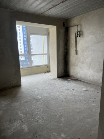 Терміново! Продаж двохкімнатної біля центру - фото 1