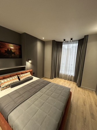 Дизайнерська квартира в центрі міста! Все залишається! - фото 1