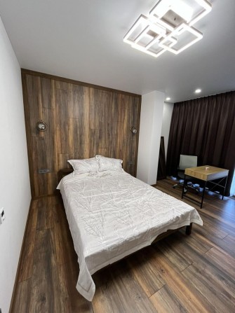 Велика трикімнатна 86 м2 з якісним ремонтом!!Сертифікат, Постанова-так - фото 1