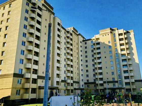 Продаж 2-кв по вул.Йови, 1 м. Бориспіль  76 кв. м частковий ремонт